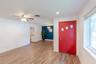 6131 Grape St, Houston, TX 77074 - Photo 9