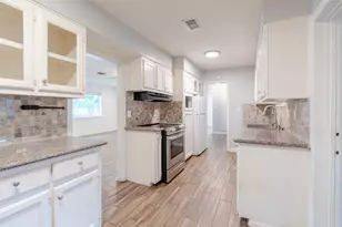 6131 Grape St, Houston, TX 77074 - Photo 5
