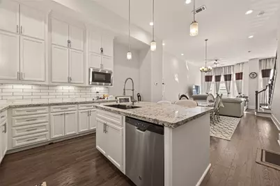 2020 McGowen Street #O, Houston, TX 77004 - Photo 5
