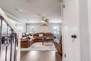 605 S Remington Dr, Angleton, TX 77515 - Photo 5