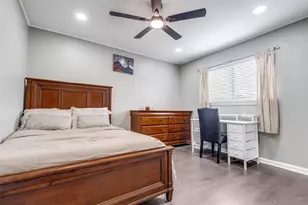 605 S Remington Dr, Angleton, TX 77515 - Photo 19