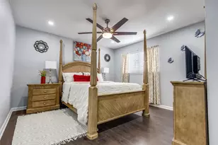 605 S Remington Dr, Angleton, TX 77515 - Photo 15