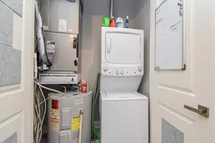 300 St Joseph Pkwy, Houston, TX 77002 - Photo 29