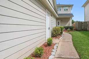 7722 Fallen Leaf, Missouri City, TX 77459 - Photo 3