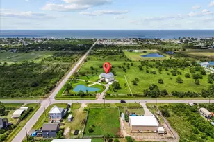 2250 Broadway St, San Leon, TX 77539 - Photo 11