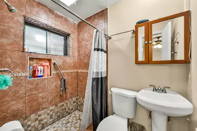 12823 Sandy Hook Drive, Houston, TX 77089 - Photo 17