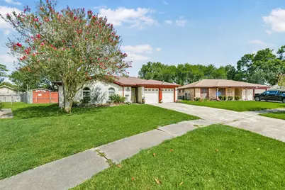 12823 Sandy Hook Drive, Houston, TX 77089 - Photo 3