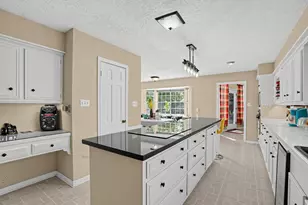 16211 N Greenfield Dr, Spring, TX 77379 - Photo 5
