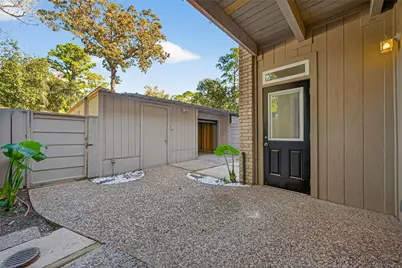 2123 Lake Village Drive, Houston, TX 77339 - Photo 23