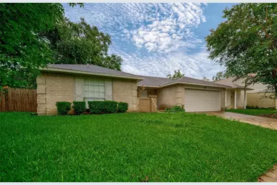 1126 W Belgravia Drive, Pearland, TX 77584 - Photo 1