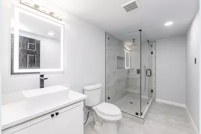 1109 E Columbia Lane, Deer Park, TX 77536 - Photo 17