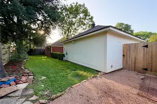 4211 St Ives St, Sugar Land, TX 77479 - Photo 33