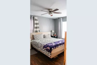 5242 Carmen Street, Houston, TX 77033 - Photo 7