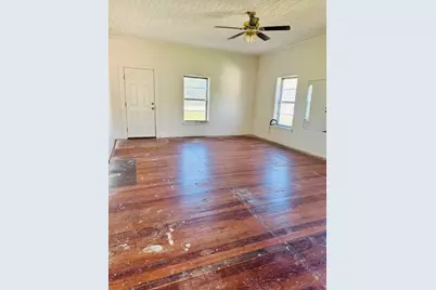 217 Main Street, Palacios, TX 77465 - Photo 7