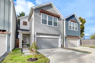 704 Pinemont Cyn Ln, Houston, TX 77018 - Photo 1