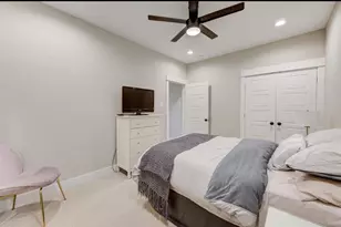704 Pinemont Cyn Ln, Houston, TX 77018 - Photo 25