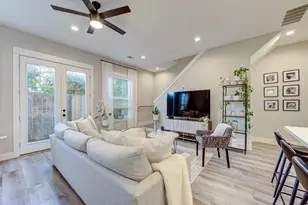 704 Pinemont Cyn Ln, Houston, TX 77018 - Photo 11