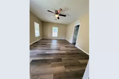 516 Hurst Street, Angleton, TX 77515 - Photo 15