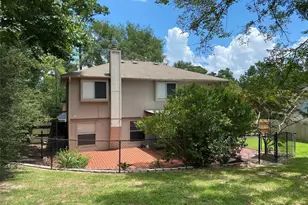 705 Overbrook, Huntsville, TX 77340 - Photo 3