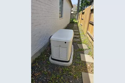 17464 Chestnut Cove Drive, Conroe, TX 77302 - Photo 33