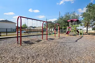 21114 Sprouse Cir, Humble, TX 77338 - Photo 13