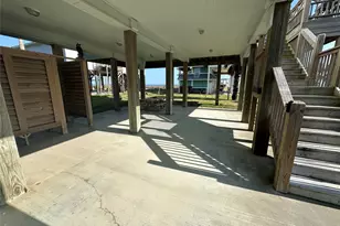 2836 Gulf View Ln, Crystal Beach, TX 77650 - Photo 47