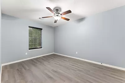 102 Lindencrest Court, Sugar Land, TX 77479 - Photo 33