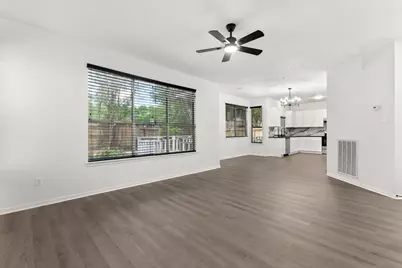 102 Lindencrest Court, Sugar Land, TX 77479 - Photo 19