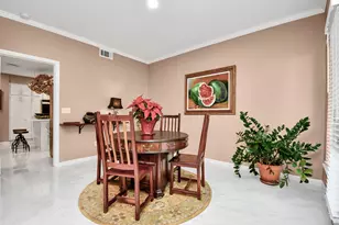 202 Sugar Berry Cir, Houston, TX 77024 - Photo 9