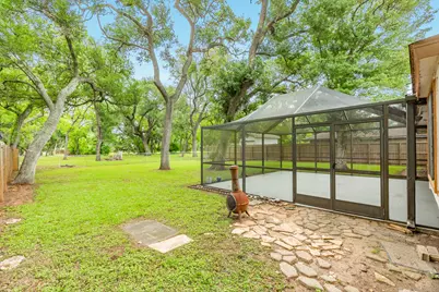 224 Banyan Street, Lake Jackson, TX 77566 - Photo 31