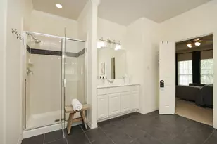 3130 Heritage Creek Terrace, Houston, TX 77008 - Photo 17