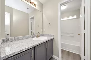 882 Darbydale Crossing Ln, Houston, TX 77090 - Photo 37