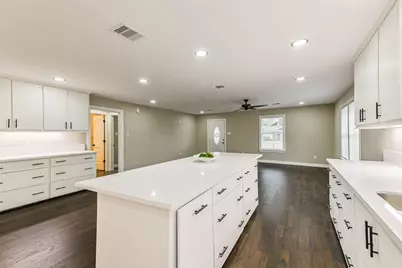 109 Neyland Street, Houston, TX 77022 - Photo 15