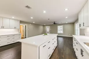 109 Neyland St, Houston, TX 77022 - Photo 15