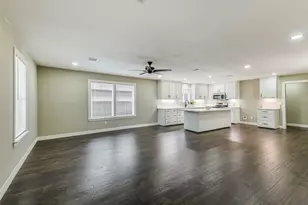 109 Neyland St, Houston, TX 77022 - Photo 7