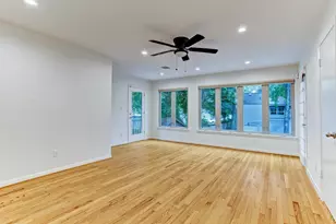 613 E 21st St, Houston, TX 77008 - Photo 13