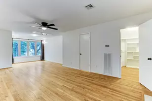 613 E 21st St, Houston, TX 77008 - Photo 15