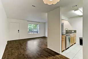 613 E 21st St, Houston, TX 77008 - Photo 27