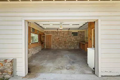 404 W Tom Green Street, Brenham, TX 77833 - Photo 15