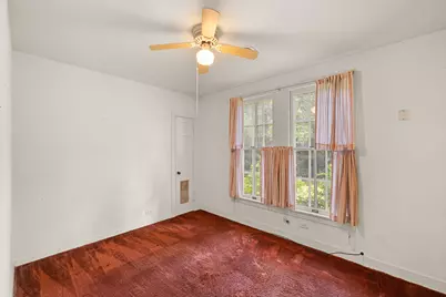 404 W Tom Green Street, Brenham, TX 77833 - Photo 13
