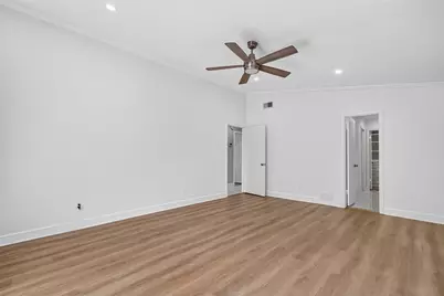6323 Dawnridge Drive, Houston, TX 77035 - Photo 25
