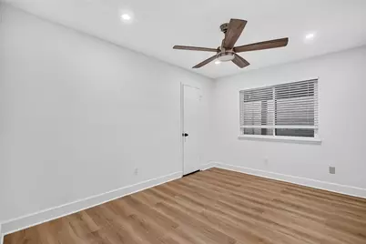 6323 Dawnridge Drive, Houston, TX 77035 - Photo 21