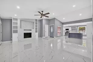 6323 Dawnridge Dr, Houston, TX 77035 - Photo 7