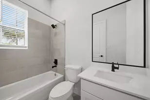 332 Eastwood St, Houston, TX 77011 - Photo 5