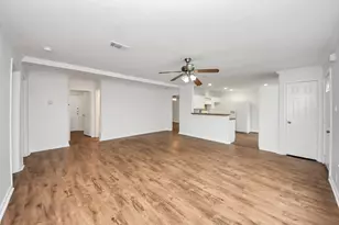 6526 Carver Rd, Houston, TX 77091 - Photo 1