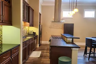 2510 Travis St, Houston, TX 77006 - Photo 9