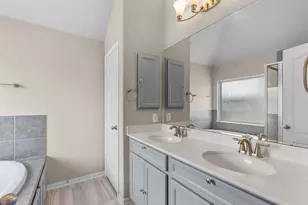 2666 Cedar Path Ln, Conroe, TX 77385 - Photo 11