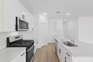 16523 Hidden Ponderosa Path, Magnolia, TX 77355 - Photo 3