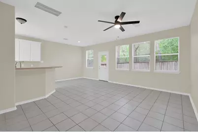 122 N N Camelia Grove Circle, The Woodlands, TX 77382 - Photo 5