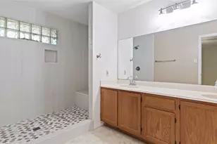 7803 Yellow Pine Dr, Houston, TX 77040 - Photo 17